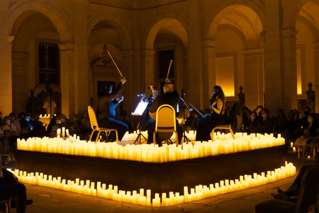 Candlelight : La magie de la musique classique à la lueur des bougies enchante Bordeaux !