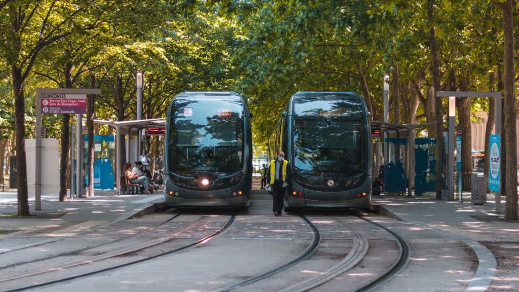 Faute de conducteurs, TBM réduit la fréquence des bus et des trams à Bordeaux